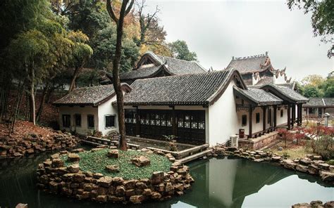 The Western Hunan Academy: A Historical Journey Through Confucian Teachings and Stunning Architecture!